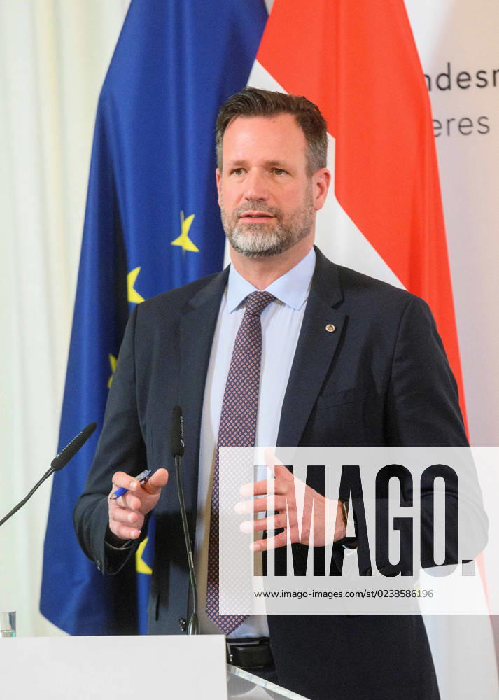 20230306 Praesentation der Kriminalstatistik 2022 WIEN, OESTERREICH - 6. MAERZ: Direktor des Bundeskriminalamtes Andreas Holzer bei der Praesentation der Kriminalstatistik 2022 im Innenministerium am 6. Maerz, 2023 in Wien, Oesterreich. 230306_SEPA_32_044