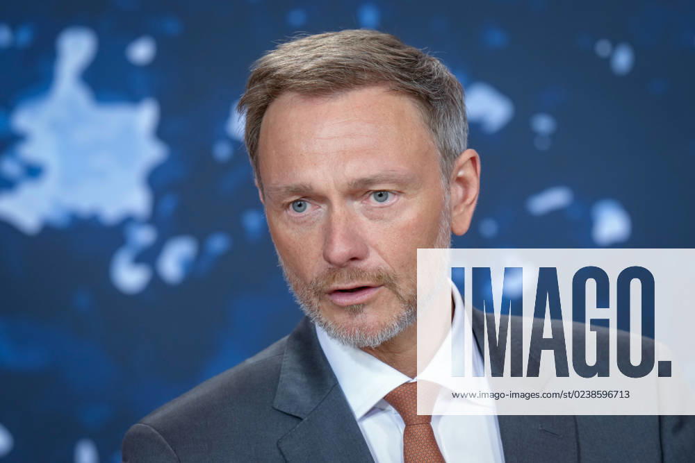Kabinettklausur auf Schloss Meseberg Aktuell,06.03.2023 Schloss Meseberg, Bundesfinanzminister Christian Lindner (FDP) im Portrait bei den Pressekonferenz nach der Klausurtagung des Bundeskabinetts bei der Klausurtagung des Bundeskabinetts im Gaestehaus Schloss Meseberg Meseberg Brandenburg