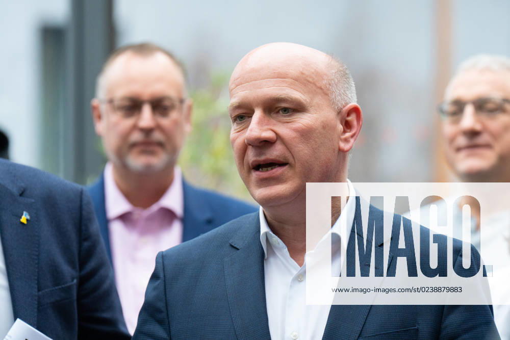 Koalitionsverhandlungen, Kai Wegner, CDU, Landesvorsitzender Franziska Giffey, SPD, Regierende Bürgermeisterin von Berlin, Stefan Evers, CDU, Kai Wegner, CDU, Landesvorsitzender der CDU Berlin, Raed Saleh, SPD, Vorsitzender der SPD Berlin, Koalitionsverhandlungen zwischen CDU und SPD Berlin Berlin GER