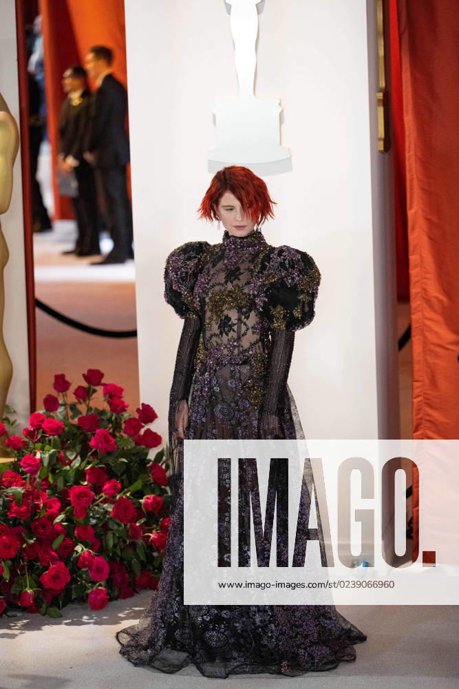 Jessie Buckley arrives on the red carpet of the 95th Oscars® at the Dolby® Theatre at Ovation Hollywood on Sunday