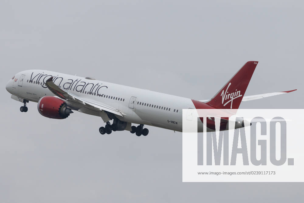 Die Boeing 787-9 Dreamliner (B789) der Fluglinie Virgin Atlantic (VS VIR) mit der Registrierung G-VNEW (MSN: 40956) startet vom Flughafen London Heathrow Airport (EGLL LHR). London Greater London Vereinigtes Königreich