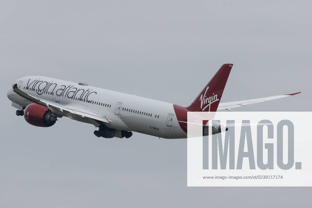Die Boeing 787-9 Dreamliner (B789) der Fluglinie Virgin Atlantic (VS VIR) mit der Registrierung G-VNEW (MSN: 40956) startet vom Flughafen London Heathrow Airport (EGLL LHR). London Greater London Vereinigtes Königreich