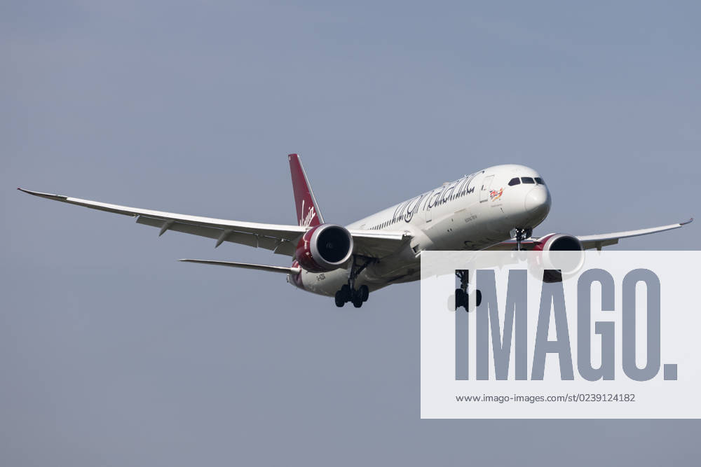 Die Boeing 787-9 Dreamliner (B789) der Fluglinie Virgin Atlantic (VS VIR) mit der Registrierung G-VZIG (MSN: 37969) landet am Flughafen London Heathrow Airport (EGLL LHR). London Greater London Vereinigtes Königreich