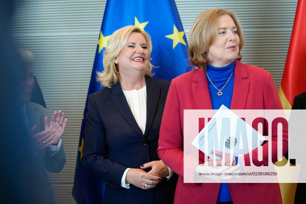 Uebergabe des Jahresberichtes 2022 der Wehrbeauftragen im Deutschen Bundestag Aktuell,14.03.2023, Berlin, Eva Hoegl, Wehrbeauftragte bei der Uebergabe des Jahresberichtes 2022 der Wehrbeauftragen an die Bundestagspraesidentin Baerbel Bas im Deutschen Bundestag Berlin Berlin Deutschland