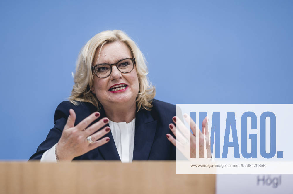 Die Wehrbeauftragte des Deutschen Bundestages, Eva Hoegl (SPD) im Rahmen der Vorstellung des Jahresberichtes 2022 in der Bundespressekonferenz. Berlin, 14.03.2023. Berlin Deutschland