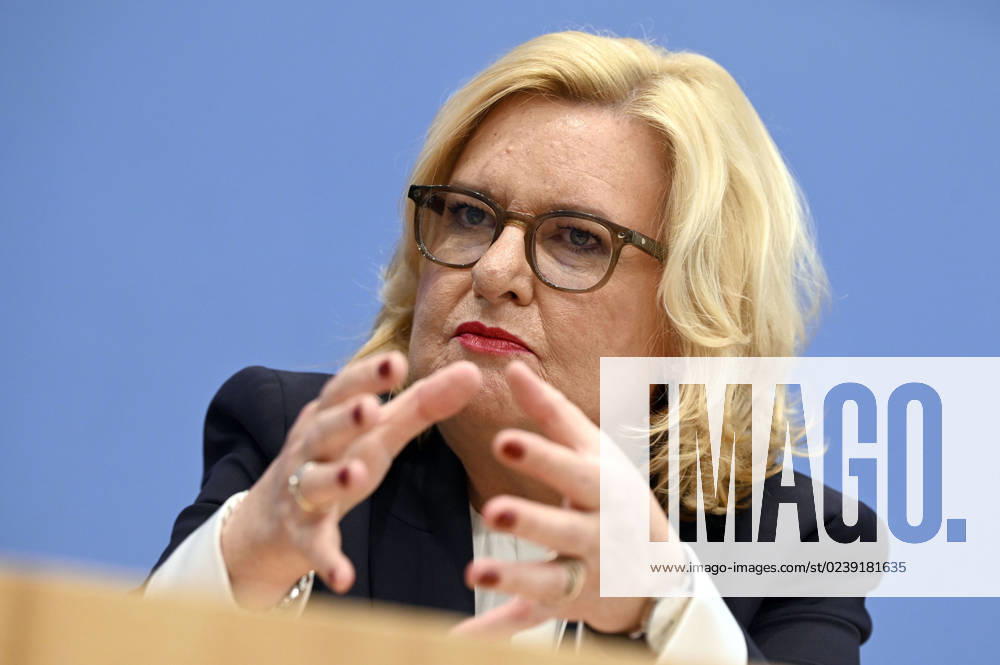 Eva Högl bei der Bundespressekonferenz zur Vorstellung des Jahresberichtes 2022 im Haus der Bundespressekonferenz. Berlin