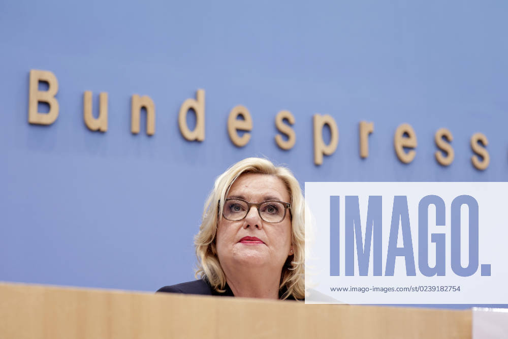 Eva Hoegl, Wehrbeauftragte des Deutschen Bundestages, SPD, PK zu - Vorstellung des Jahresberichtes 2022, DEU, Berlin