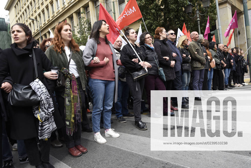 YIANIS VAROUFAKIS marches alongside party supporters. Thousands took part in a 24h nationwide general strike called by private and public sector unions, to protest against the recent train accident at Tempi. Athens Greece - ZUMAg221 20230316_zap_g221_022