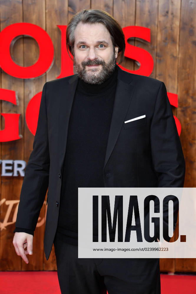 Gronkh beim Special Screening des Kinofilms Dungeons & Dragons: Ehre unter Dieben Dungeons & Dragons: Honor Among Thieves im Zoo Palast. Berlin
