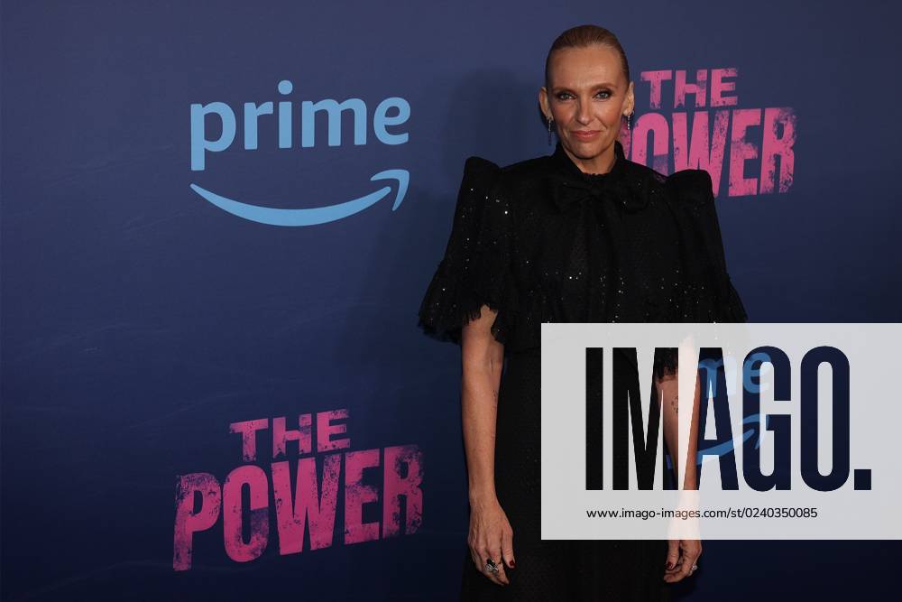 Toni Collette at arrivals for THE POWER Series Premiere, DGA New York Theater, New York, NY March 23, 2023. Photo By: Manoli Figetakis Everett Collection at arrivals for THE POWER Series Premiere, DGA New York Theater, New York, NY March 23, 2023. Photo By: Manoli Figetakis Everett Collection PUBLICATIONXNOTxINxCANxCHNxFRAxITAxJPNxNORxPOLxRUSxESPxUKxUSA