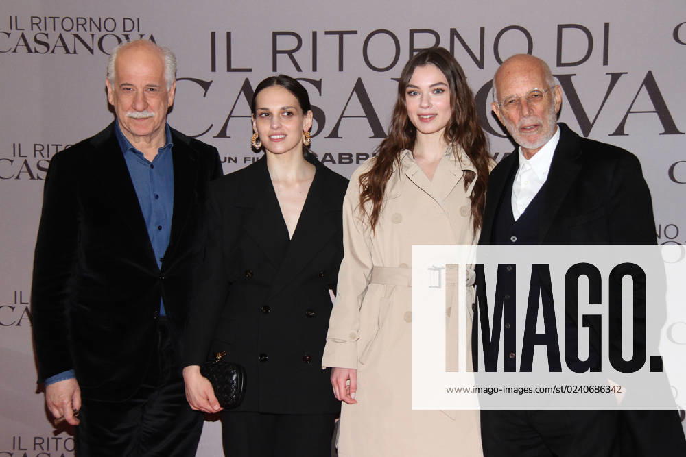 Milan, Premiere of the film The Return of Casanova. In the photo: Toni Servillo, Sara Serraiocco, Bianca Panconi and Gabriele Salvatores
