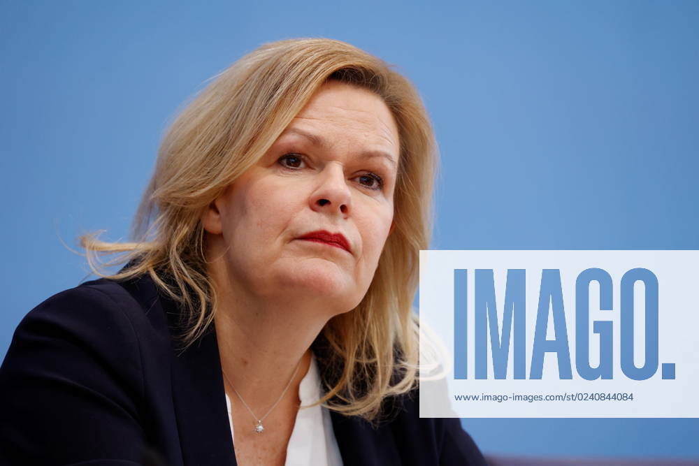 Bundesministerin des Innern und für Heimat Nancy Faeser, Deutschland, Berlin, Bundespressekonferenz, Thema: Polizeiliche Kriminalstatistik 2022