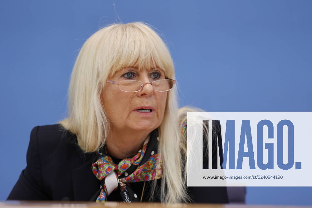 Iris Spranger, Vorsitzende der Innenministerkonferenz (IMK) und Senatorin für inneres, Digitalisierung und Sport, Land Berlin, Deutschland, Berlin, Bundespressekonferenz, Thema: Polizeiliche Kriminalstatistik 2022