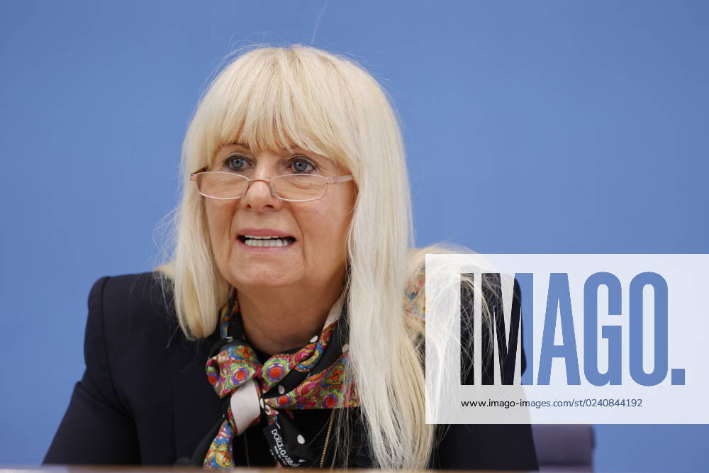 Iris Spranger, Vorsitzende der Innenministerkonferenz (IMK) und Senatorin für inneres, Digitalisierung und Sport, Land Berlin, Deutschland, Berlin, Bundespressekonferenz, Thema: Polizeiliche Kriminalstatistik 2022