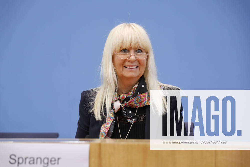 Iris Spranger, Vorsitzende der Innenministerkonferenz (IMK) und Senatorin für inneres, Digitalisierung und Sport, Land Berlin, Deutschland, Berlin, Bundespressekonferenz, Thema: Polizeiliche Kriminalstatistik 2022