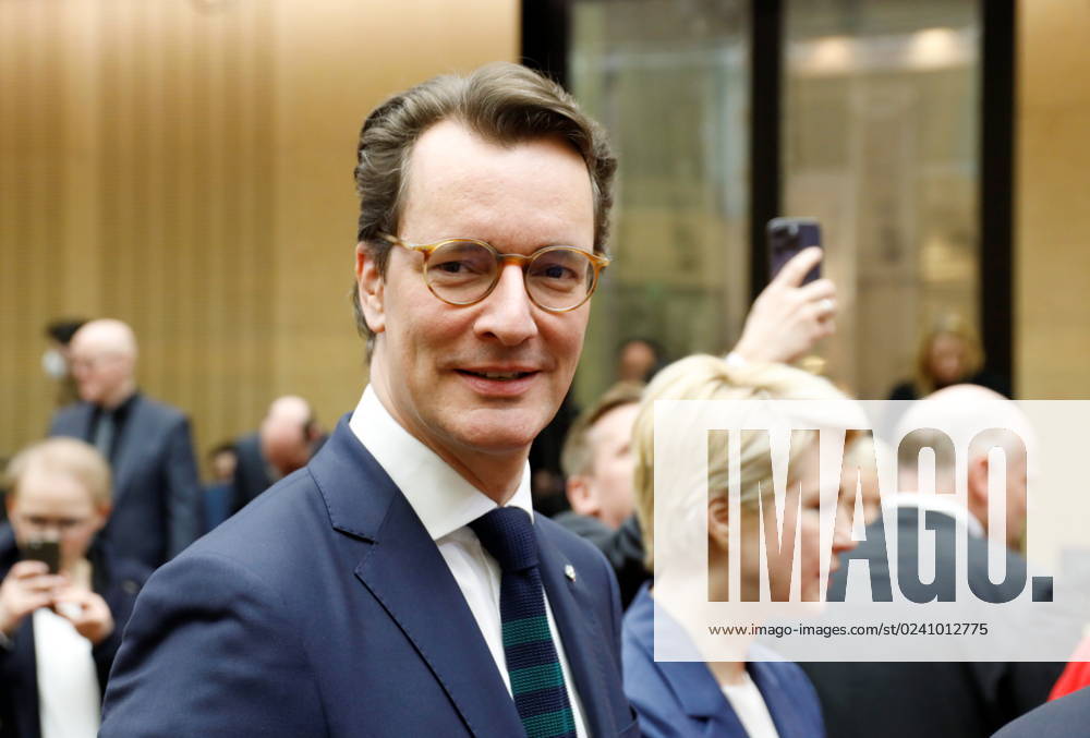 Hendrik Wüst CDU, Ministerpräsident des Landes Nordrhein-Westfalen, Deutschland, Berlin, 1032. Sitzung des Bundesrates am 31. März 2023