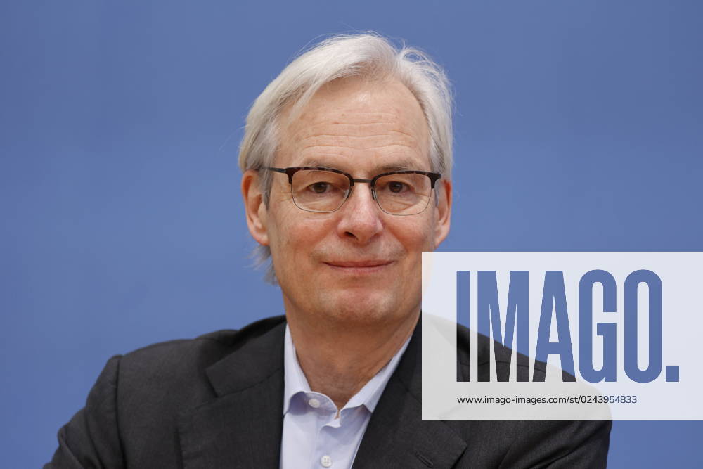 Thomas Heimer , Deutschland, Berlin, Bundespressekonferenz, Thema: Veröffentlichung des Prüfberichts zur Berechnung der deutschen Treibhausgasemissionen für das Jahr 2022