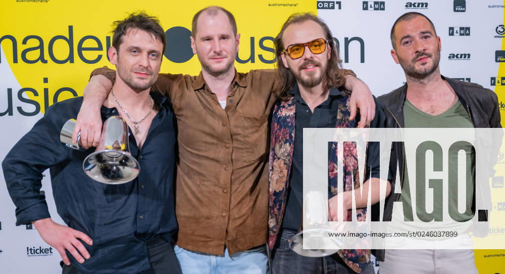 20230428 Amadeus Austrian Music Awards 2023 WIEN, OESTERREICH - 28. APRIL: Wanda Preistraeger der Amadeus Award 2023 in der Kategorie - Live-Act des Jahres und Album des Jahres- praesentiert von oeticket - nach der Verleihung in der weissen Bar des Wiener Volkstheaters am 28. April 2023 in Wien, Oesterreich. 230429_SEPA_17_024