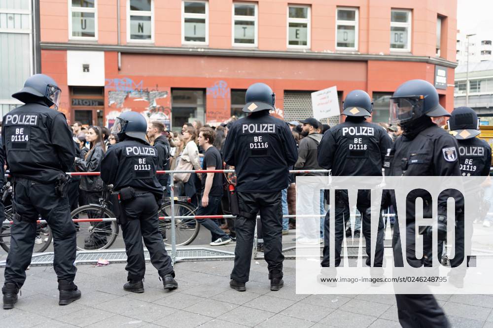 Berlin,Deutschland,Tag der Arbeit,Impressionen von der Revolutionären 1. Mai-Demo am Kottbusser Tor.