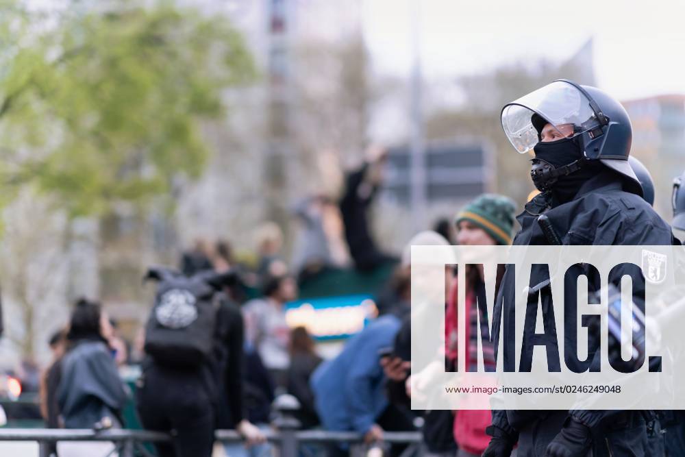 Berlin,Deutschland,Tag der Arbeit,Impressionen von der Revolutionären 1. Mai-Demo am Kottbusser Tor.