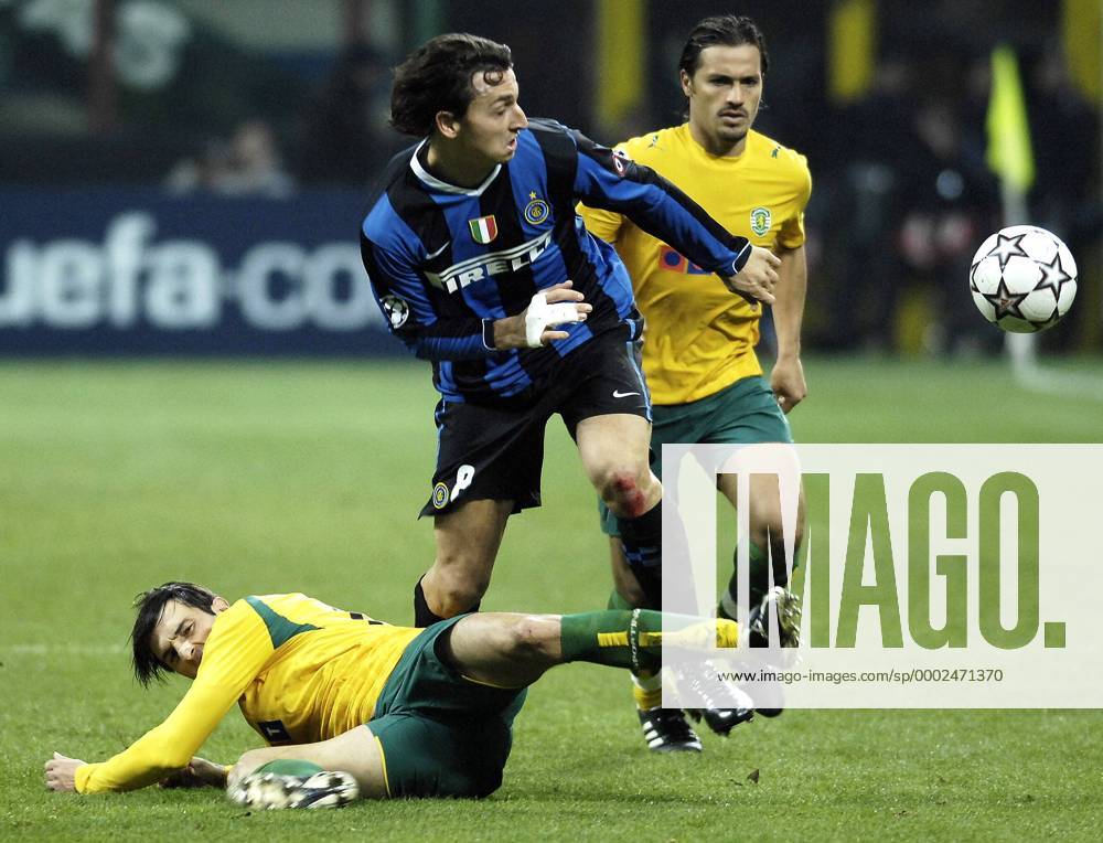 Zlatan Ibrahimovic (Inter, Mitte) gegen Carlos Paredes (re.) und Tonel (beide Sporting Lissabon) Fußball EC 1 Herren Champions League 2006 2007, FC Internazionale Mailand - Sporting Lissabon 1:0, Inter Gruppe Mailand Dynamik, Kampf, Fußball EC 1 Herren Champions League 2006 2007, FC Internazionale Mailand - Sporting Lissabon 1:0, Inter Gruppe Mailand Dynamik, Kampf,