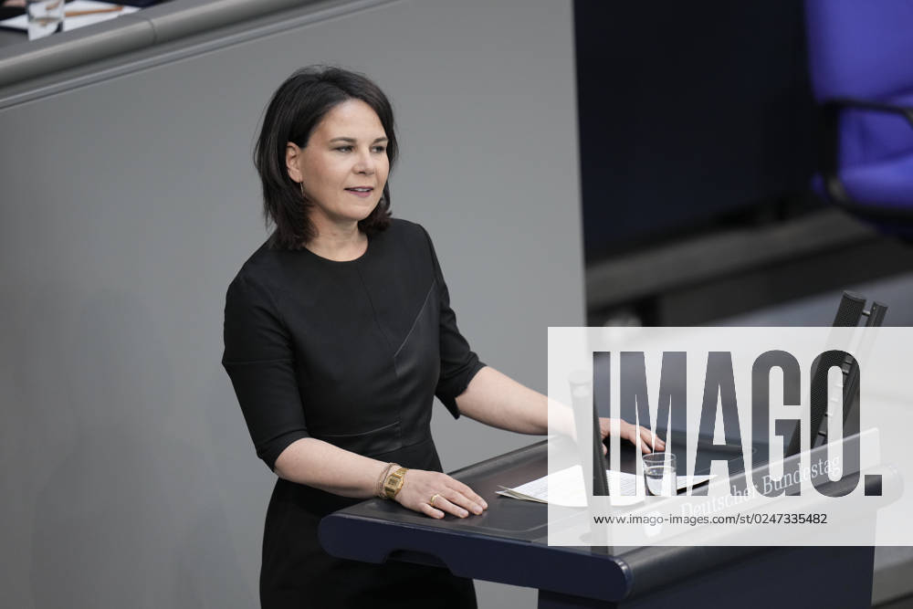 Deutscher Bundestag, 102. Plenarsitzung Außenministerin Annalena Baerbock (Gruene) im Portrait bei ihrer Rede zur Verlaengerung des Bundeswehreinsatzes in Mali im Rahmen der 102. Sitzung des Deutschen Bundestag,10.05.2023 Berlin, Berlin Berlin Deutschland
