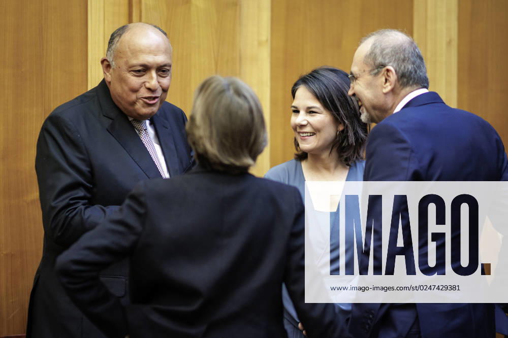 Lage im Nahostkonflikt: Annalena Baerbock, Bundesaussenministerin, laedt zu Kleeblatt-Treffen nach Berlin ein. Hier im Bild (L-R): Samih Schukri, Aussenminister von Aegypten, Catherine Colonna, Aussenministerin von Frankreich, Annalena Baerbock, Bundesaussenministerin, und Ayman Safadi , Aussenminister von Jordanien. Berlin, 11.05.2023. Berlin Deutschland