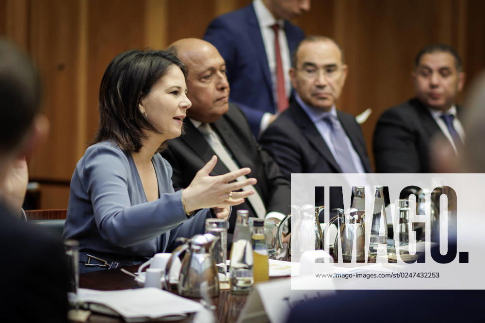 Lage im Nahostkonflikt: Annalena Baerbock, Bundesaussenministerin, (L) laedt zu Kleeblatt-Treffen nach Berlin ein. Berlin, 11.05.2023. Berlin Deutschland
