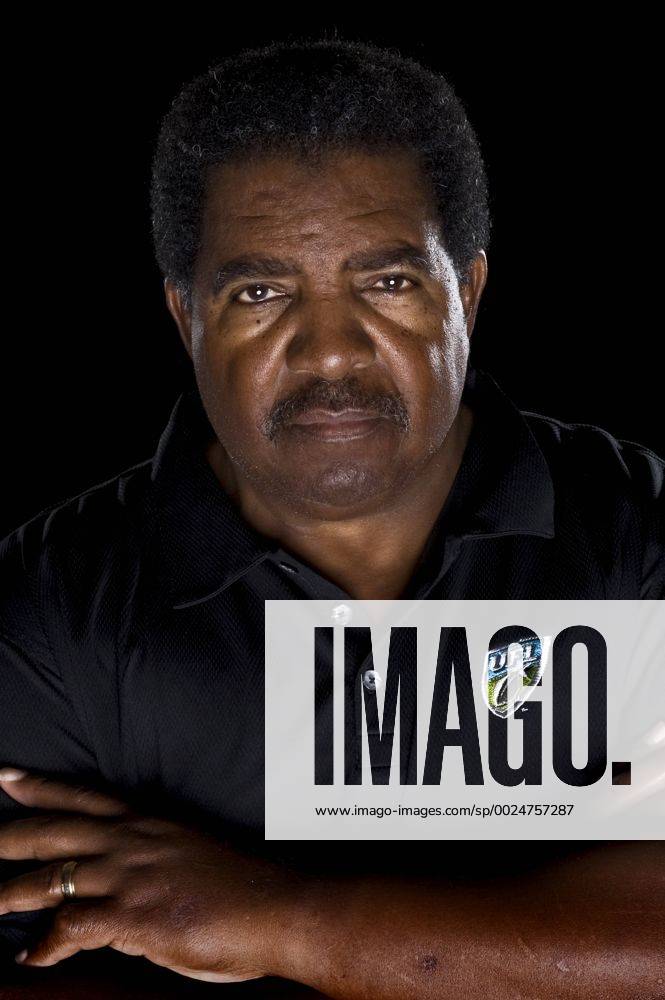 Orlando, Florida, UNITED STATES - April 21, 2009; Orlando, FL, USA; Coach Dennis Green portrait shoot during the United Football League meetings at the Rosen Shingle Creek. .©2009 United Football League Portraits - ZUMAm63_