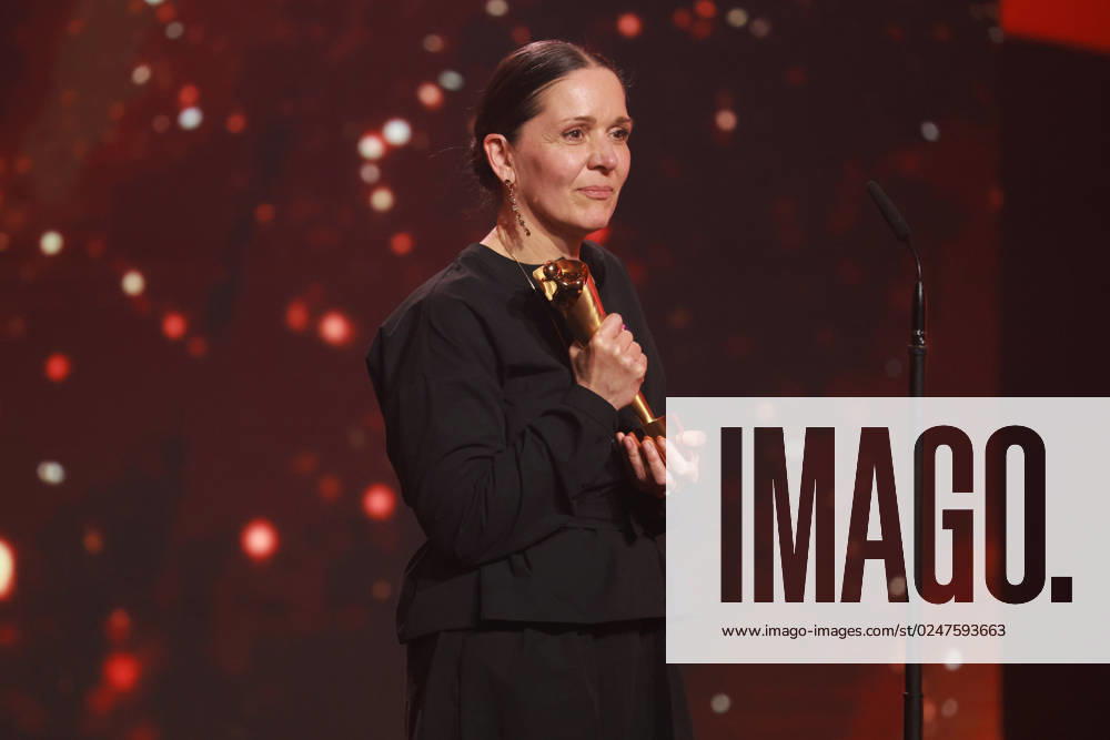 Deutscher Filmpreis 2023 BESTES MASKENBILD Gewinner Heike Merker bei der Verleihung der Lola - Deutscher Filmpreis 2023 im Theater am Potsdamer Platz in Berlin 12.05.2023