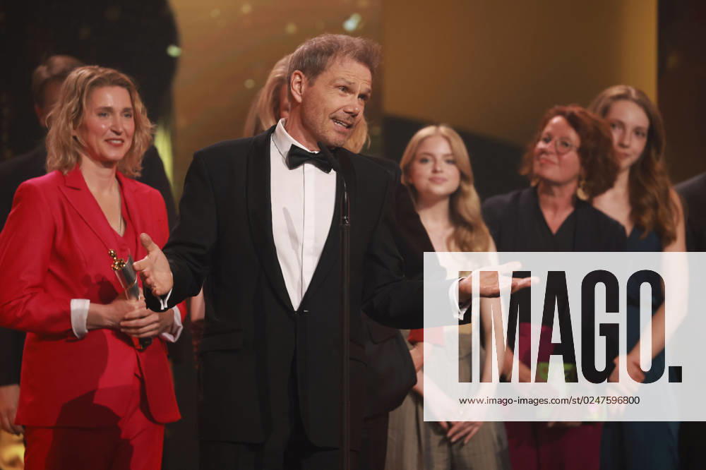 Deutscher Filmpreis 2023 BESUCHERSTÄRKSTER FILM Gewinner Die Schule der Magischen Tiere bei der Verleihung der Lola - Deutscher Filmpreis 2023 im Theater am Potsdamer Platz in Berlin 12.05.2023