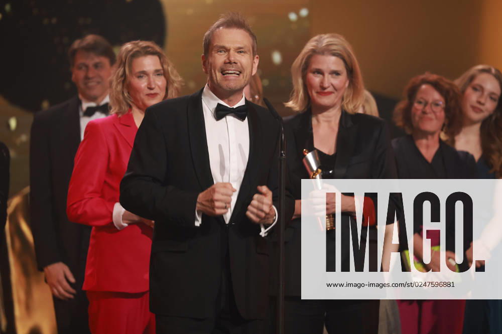 Deutscher Filmpreis 2023 BESUCHERSTÄRKSTER FILM Gewinner Die Schule der Magischen Tiere bei der Verleihung der Lola - Deutscher Filmpreis 2023 im Theater am Potsdamer Platz in Berlin 12.05.2023