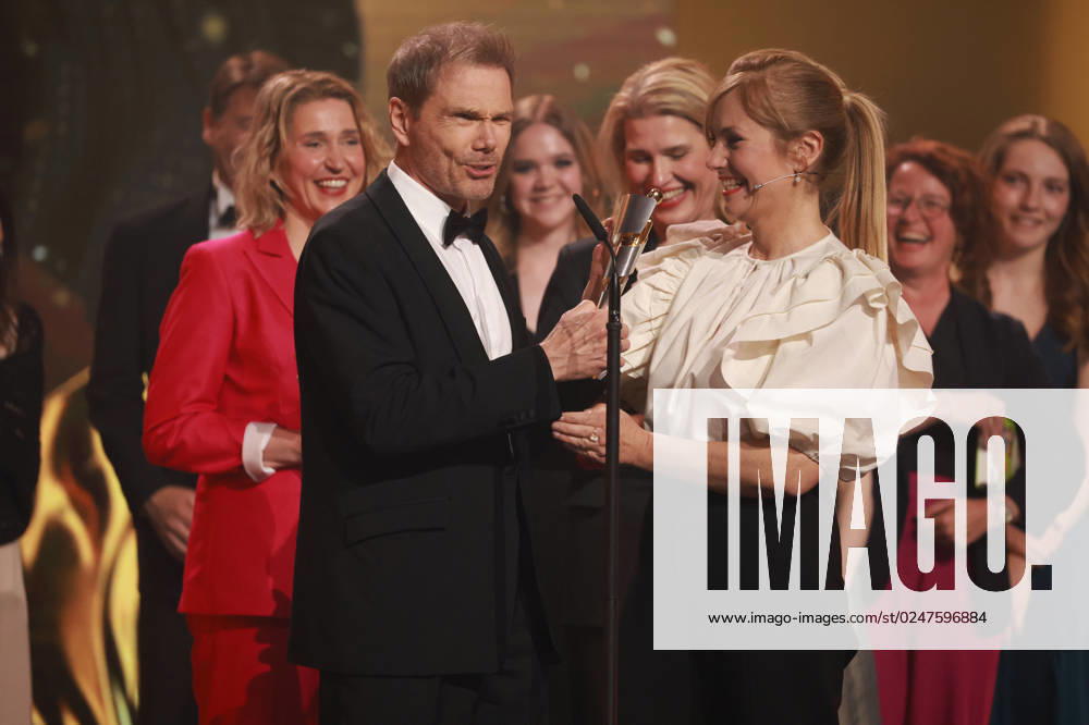 Deutscher Filmpreis 2023 BESUCHERSTÄRKSTER FILM Gewinner Die Schule der Magischen Tiere bei der Verleihung der Lola - Deutscher Filmpreis 2023 im Theater am Potsdamer Platz in Berlin 12.05.2023