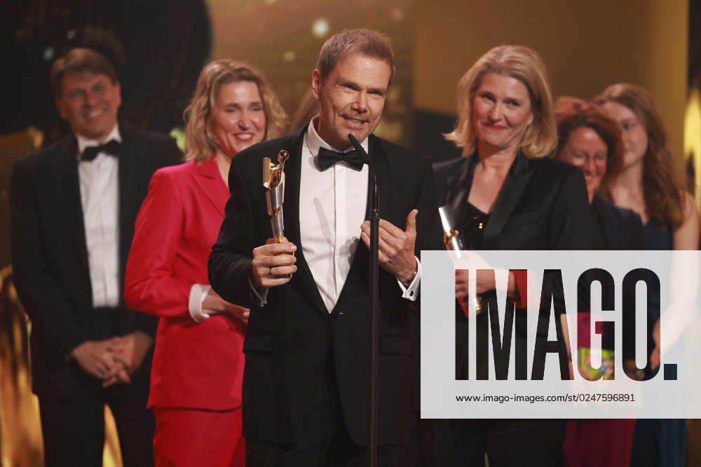 Deutscher Filmpreis 2023 BESUCHERSTÄRKSTER FILM Gewinner Die Schule der Magischen Tiere bei der Verleihung der Lola - Deutscher Filmpreis 2023 im Theater am Potsdamer Platz in Berlin 12.05.2023