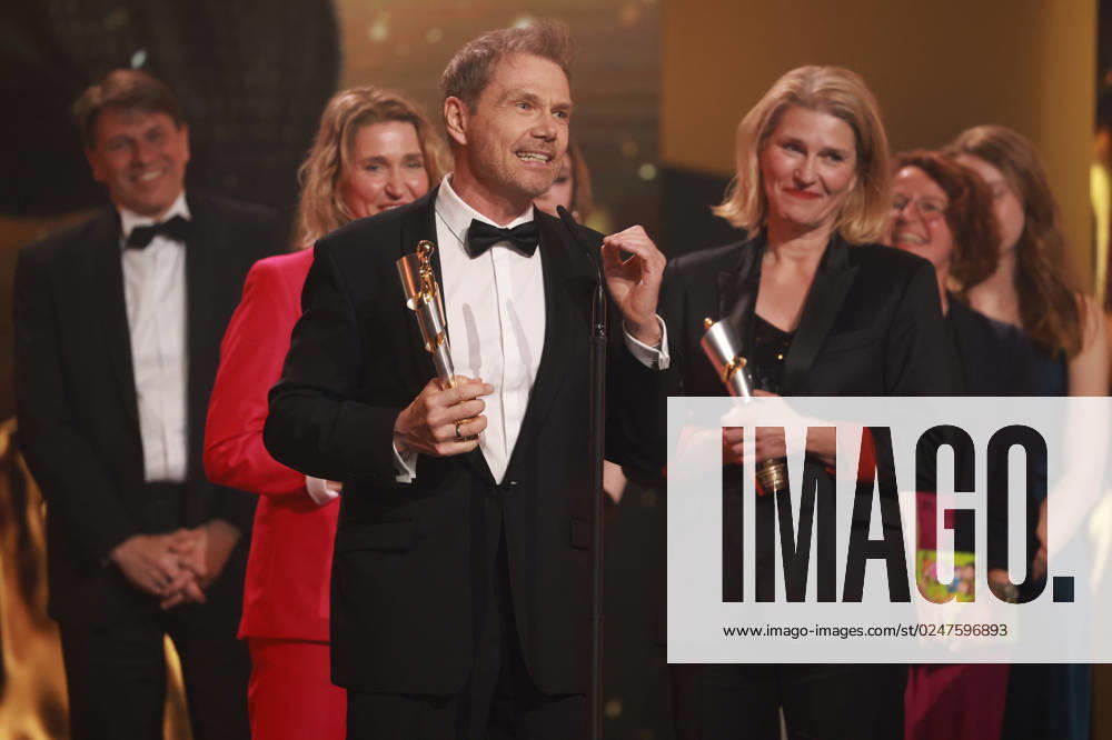Deutscher Filmpreis 2023 BESUCHERSTÄRKSTER FILM Gewinner Die Schule der Magischen Tiere bei der Verleihung der Lola - Deutscher Filmpreis 2023 im Theater am Potsdamer Platz in Berlin 12.05.2023