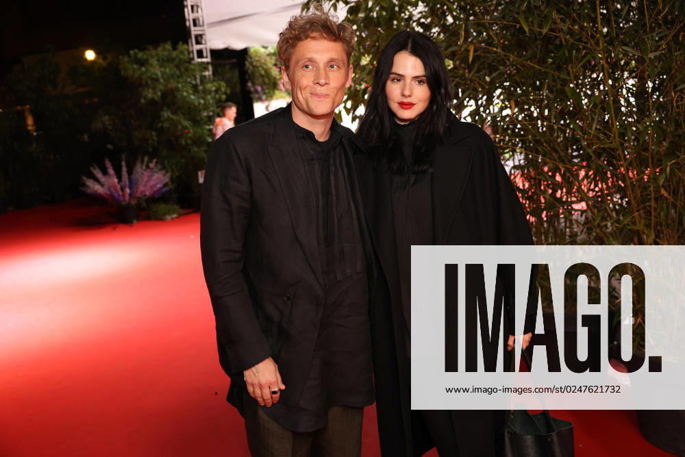 Deutscher Filmpreis 2023 Matthias Schweighöfer und Ruby O. Fee Party - bei der Verleihung der Lola - Deutscher Filmpreis 2023 im Theater am Potsdamer Platz in Berlin 12.05.2023