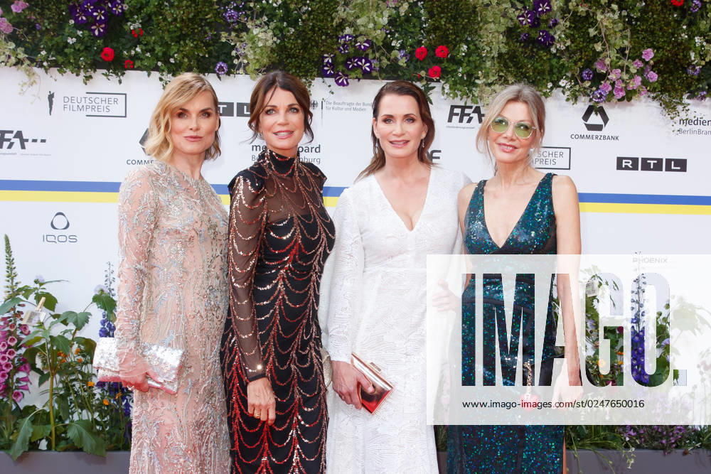 Event - Deutscher Filmpreis 2023 Andrea Lüdke, Gerit Kling, Anja Kling und Ursula Karven beim 73. Deutschen Filmpreis im Theater am Potsdamerplatz am 12.05.2023 in Berlin.