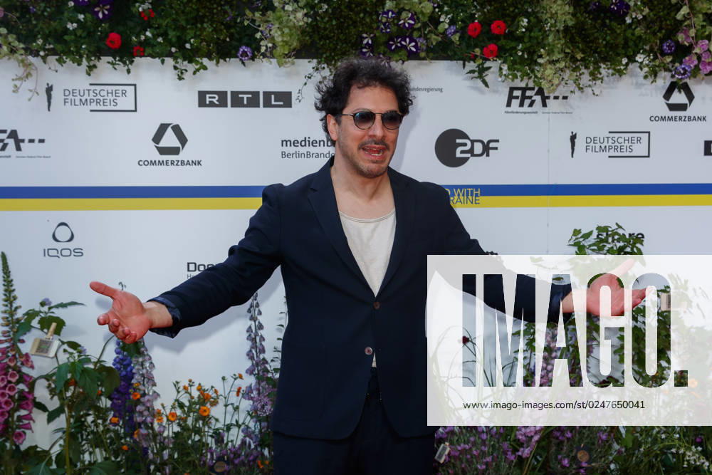 Event - Deutscher Filmpreis 2023 Fahri Yardim beim 73. Deutschen Filmpreis im Theater am Potsdamerplatz am 12.05.2023 in Berlin.