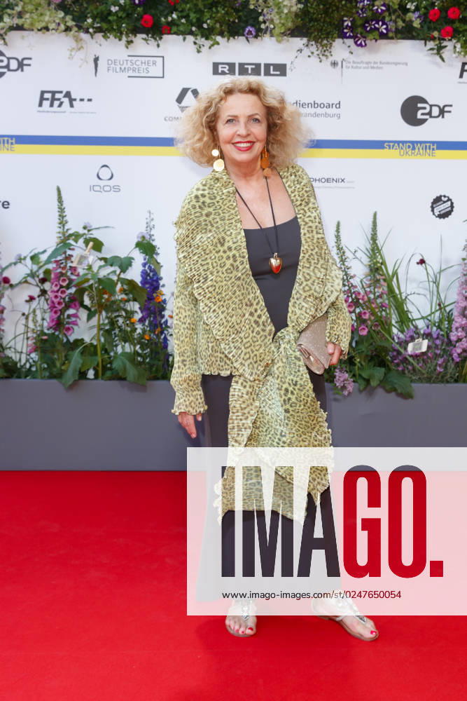 Event - Deutscher Filmpreis 2023 Michaela May beim 73. Deutschen Filmpreis im Theater am Potsdamerplatz am 12.05.2023 in Berlin.