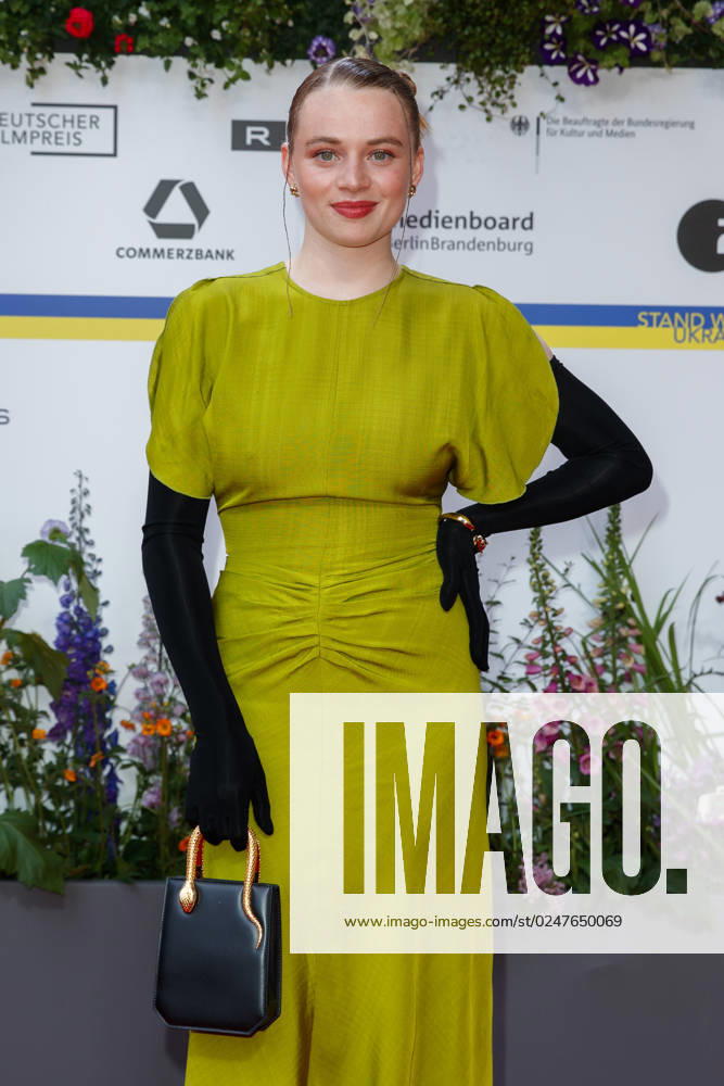 Event - Deutscher Filmpreis 2023 Luna Wedler beim 73. Deutschen Filmpreis im Theater am Potsdamerplatz am 12.05.2023 in Berlin.
