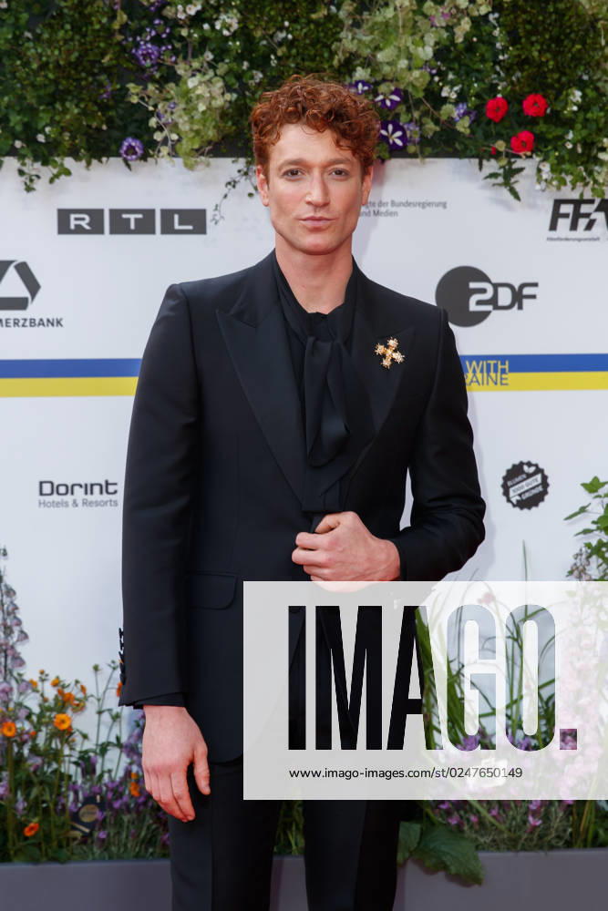 Event - Deutscher Filmpreis 2023 Daniel Donskoy beim 73. Deutschen Filmpreis im Theater am Potsdamerplatz am 12.05.2023 in Berlin.