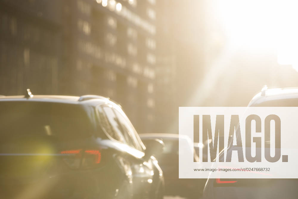 IMAGO Creative, Urban Lifestyle Cars in traffic jam Beijing China