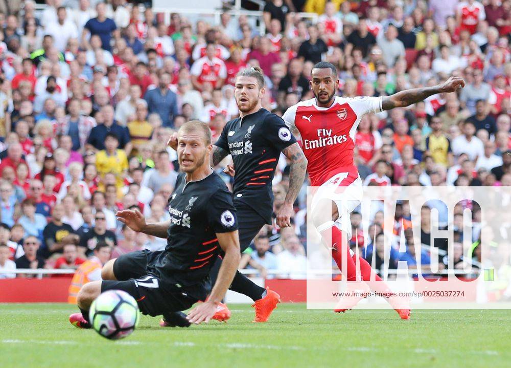 Arsenal s Theo Walcott scoring his sides opening goal during the Premier League match at the Emirates Stadium, London. Picture date August 14th, 2016 Pic David Klein Sportimage .