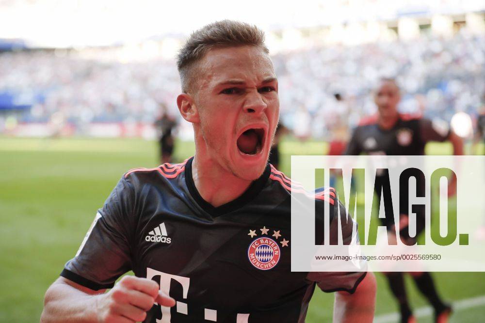 - SPORT Joshua KIMMICH, FCB 32 Torjubel, Jubel nach dem Tor zum 0-1 Jubel, Freude, Emotionen, Feiern, Lachen, jubelt, freuen, reisst die Arme hoch, ballt die Faust Halbfigur, Freisteller , Aktion, Einzelbild, Portrait, Porträt, Emotionen, Gefuehle, Reaktion, Wut, wuetend, schrei, Wutausbruch, Aktion Jubel, Freude, Emotionen, Feiern, Lachen, jubelt, freuen, reisst die Arme hoch, ballt die Faust HAMBURGER SV - FC BAYERN MUENCHEN 0-1 Fussball 1. Bundesliga , Hamburg, am 24.09.2016, 05.Spieltag, Saison 2016 2017, 1.Liga, 1.Bundesliga,HSV, FCB, Hamburger Sportverein