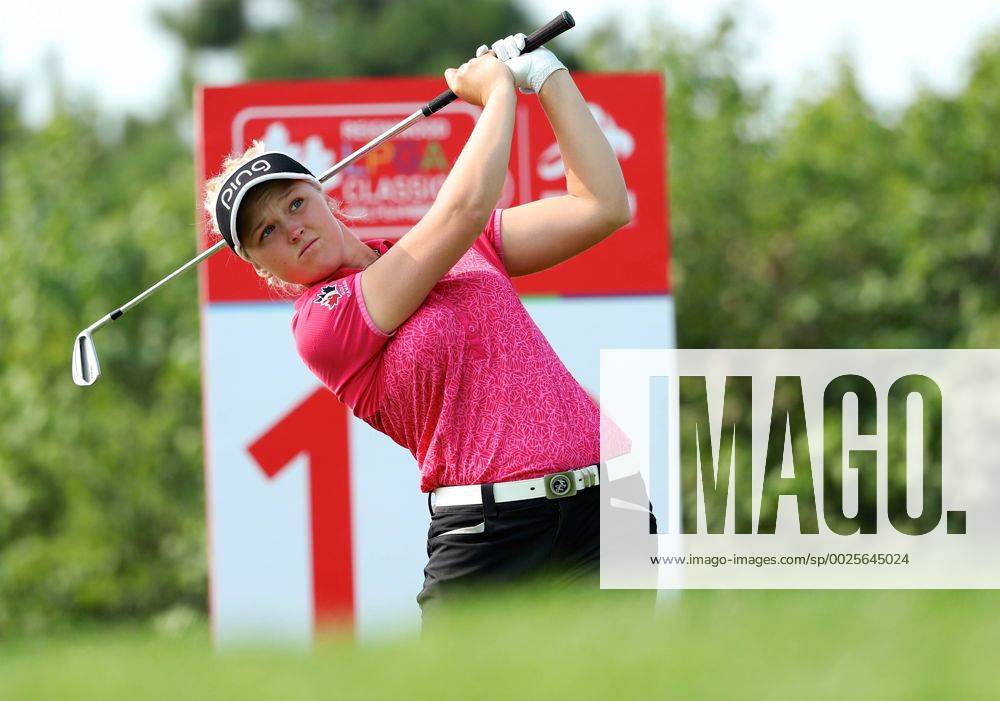 Brooke M. Henderson of Canada in action during the second round of the 2016 Reignwood LPGA Golf Damen Classic at Reignwood golf club on September 30, 2016 in Beijing, China. CFP493033749