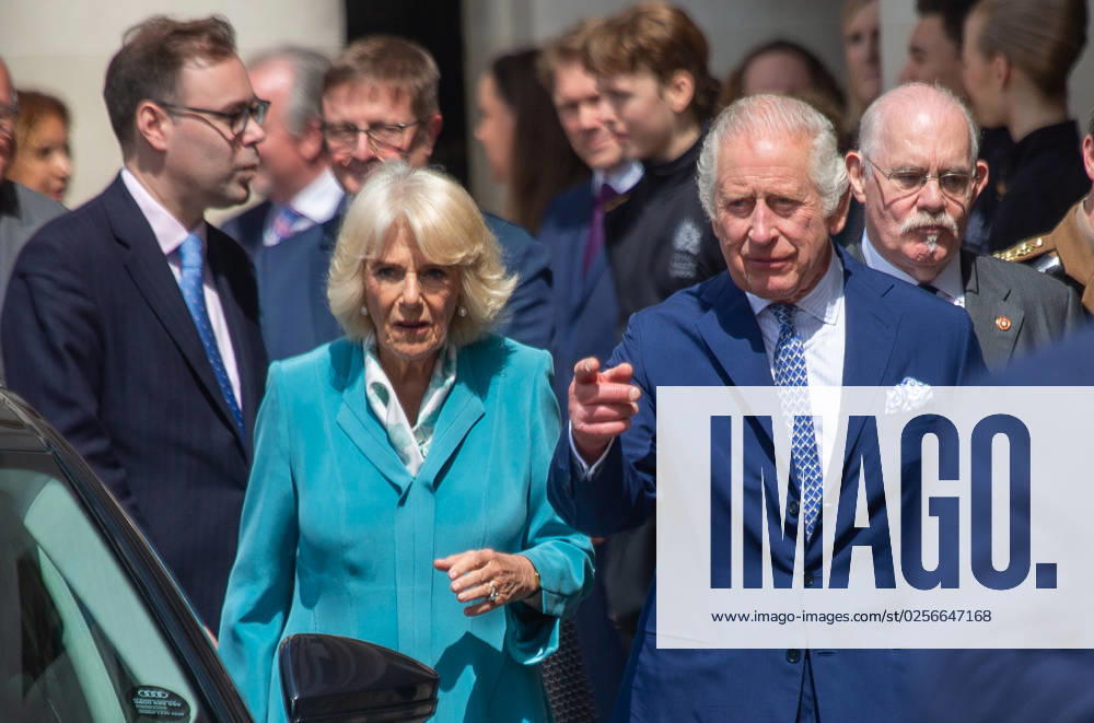 King CHARLES III and Queen CAMILLA are seen in Covent Garden during a visit to St Paulâ€⠢s Church, Apple Market and Royal Opera House Arcade. London United Kingdom - ZUMAs262 20230517_zip_s262_024