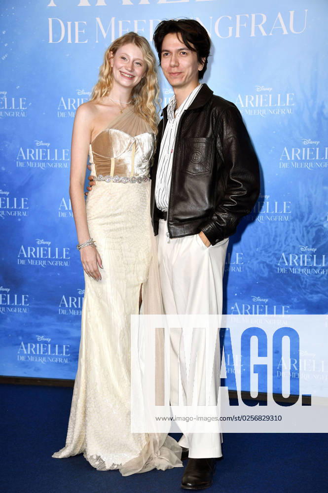 Trixi Giese mit Ehemann Samy Neo bei der Premiere des Kinofilms Arielle, die Meerjungfrau The Little Mermaid im Zoo Palast. Berlin