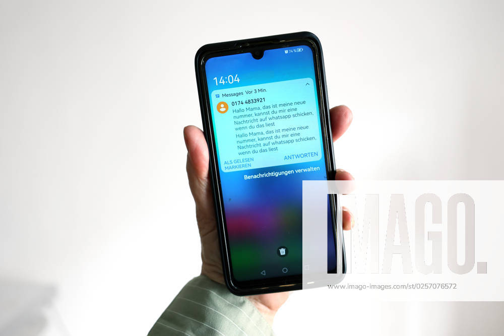 Berlin - Deutschland. Aktuell grassieren Betrugs-SMS, die auf eine Unterhaltung auf Whatsapp locken sollen.