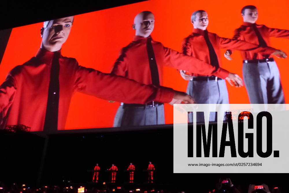 German Kraftwerk performed at C6 Music Fest in Sao Paulo (INT) German Kraftwerk performed at C6 Music Fest in Sao Paulo. May 20, 2023, Sao Paulo, Brazil: The German quartet Kraftwerk performed in the external arena of the Ibirapuera Auditorium in Sao Paulo, on the second night of C6 Music Fest in ibirapuera, Sao Paulo. Credit: Leandro Chemalle Thenews2 (Foto: Leandro Chemalle TheNews2 imago images) German Kraftwerk performed at C6 Music Fest in Sao Paulo