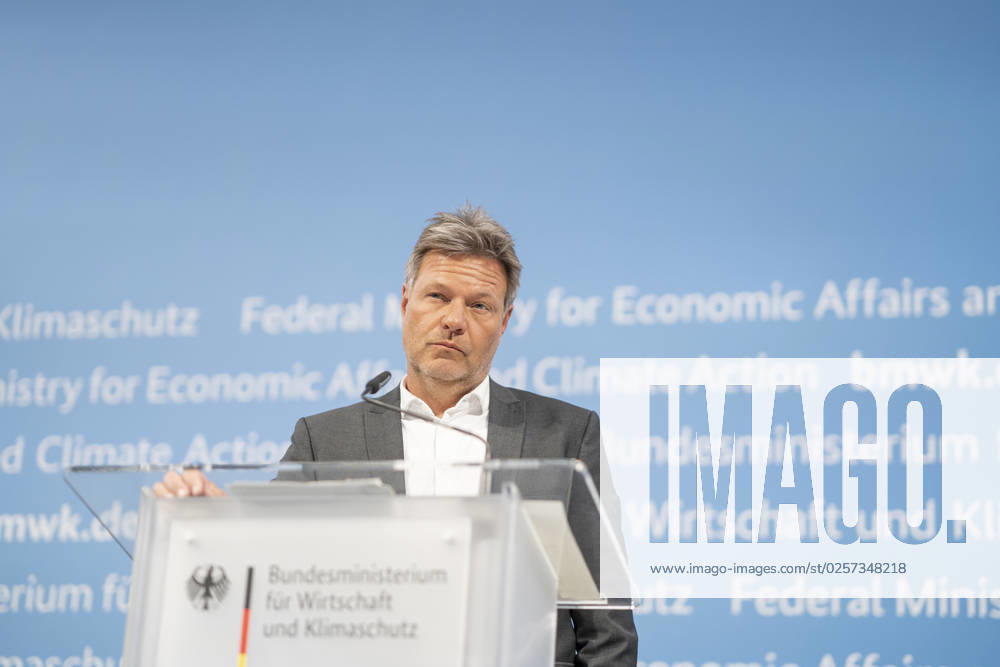 Pressestatement Energiestrompreis im Bundeswirtschaftsministerium Robert Habeck, Bundeswirtschaftsminister;Pressestatement Energiestrompreis im Bundeswirtschaftsministerium Robert Habeck, Bundeswirtschaftsminister, Berlin Berlin Deutschland BMWK
